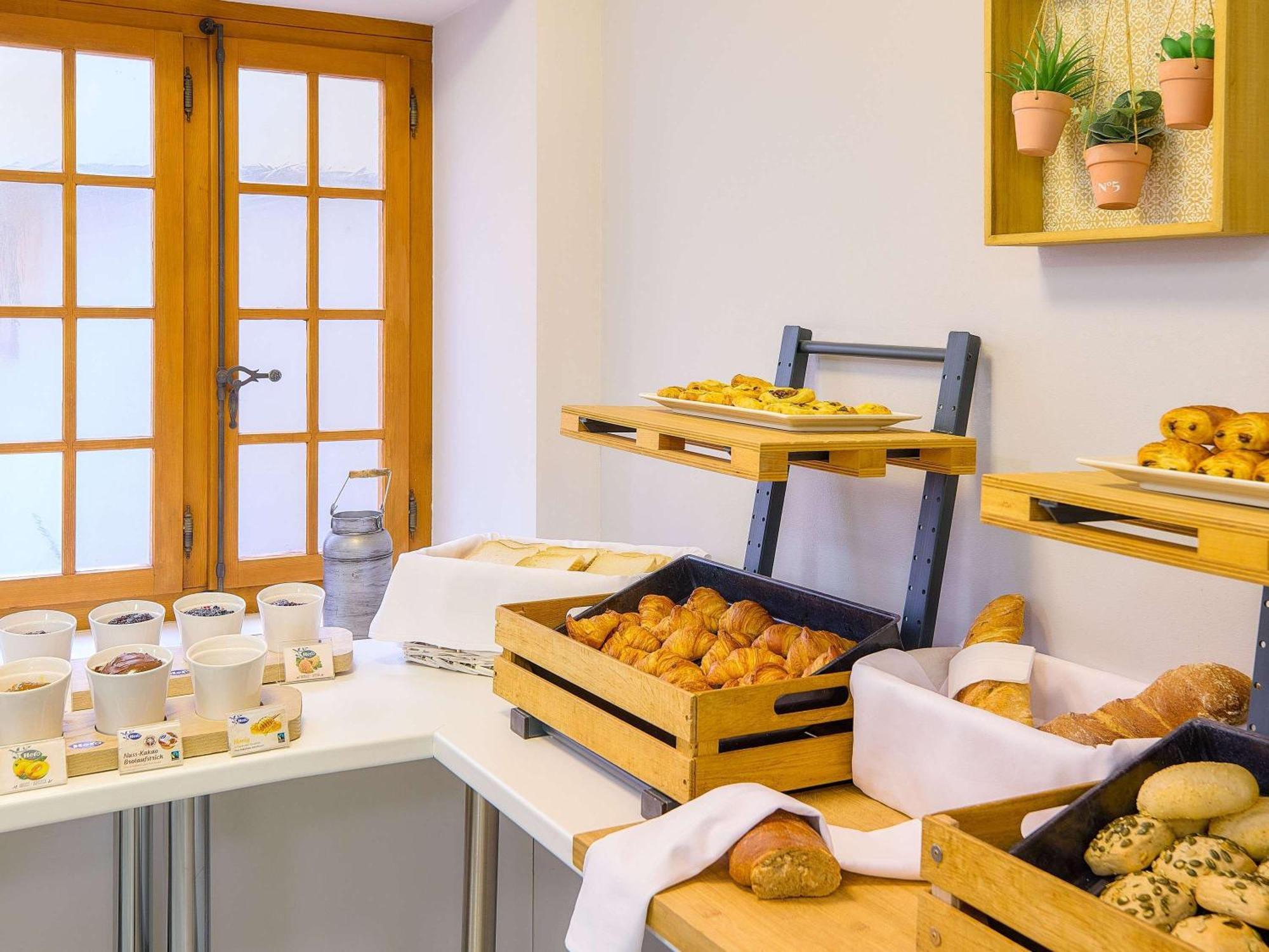 Ibis Styles Lucerne